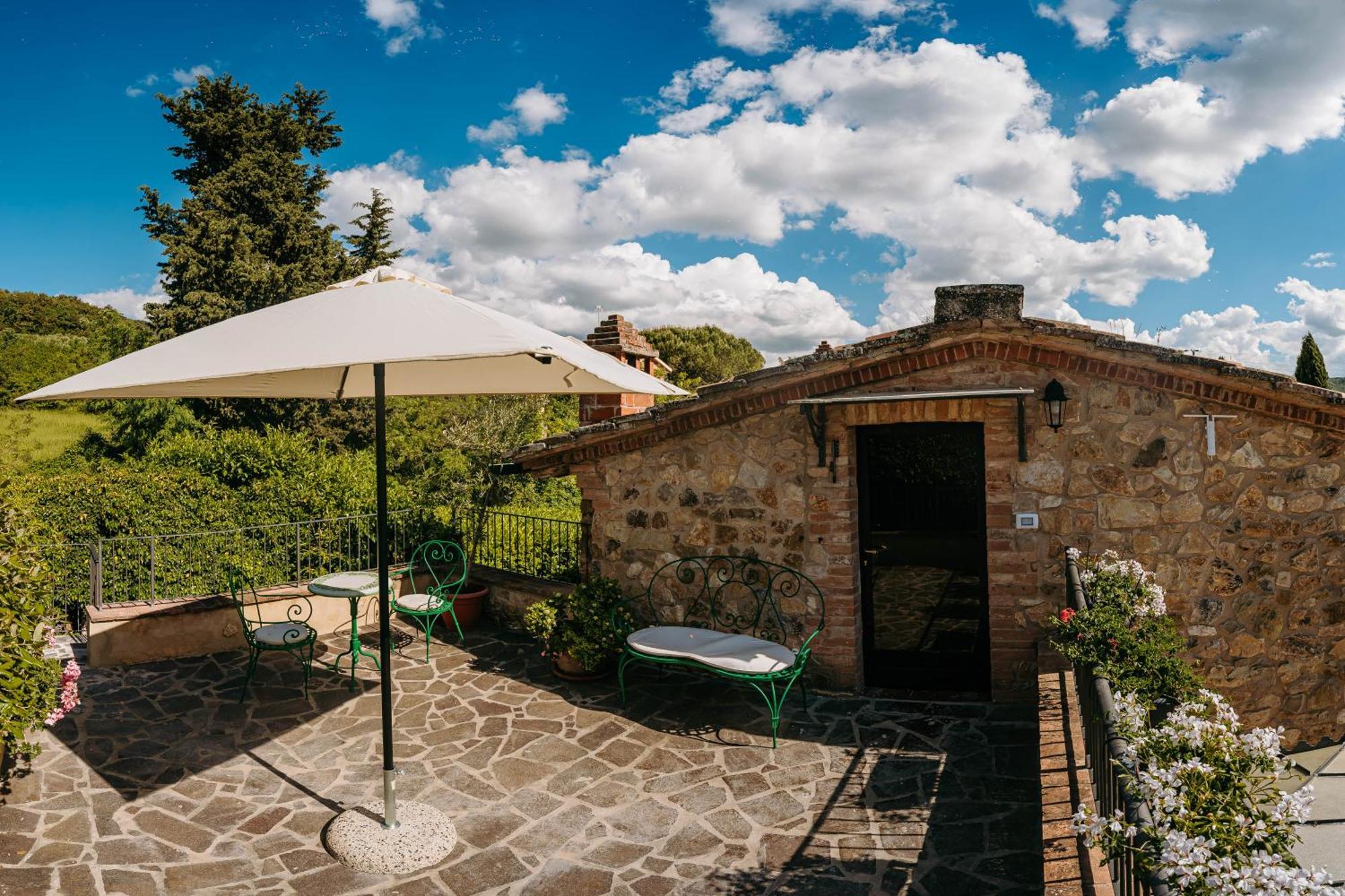 Borgo Il Poggiaccio Residenza D'Epoca Guest House Sovicille Luaran gambar