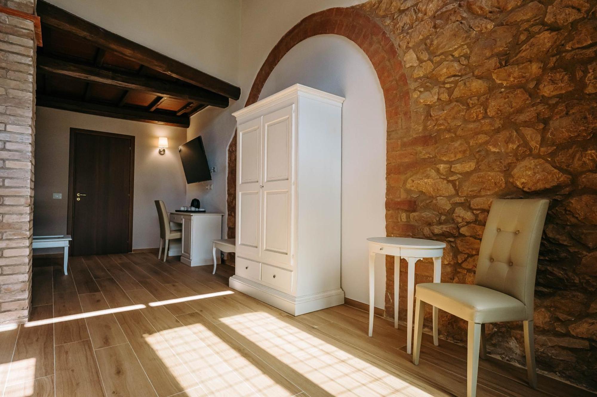 Borgo Il Poggiaccio Residenza D'Epoca Guest House Sovicille Luaran gambar