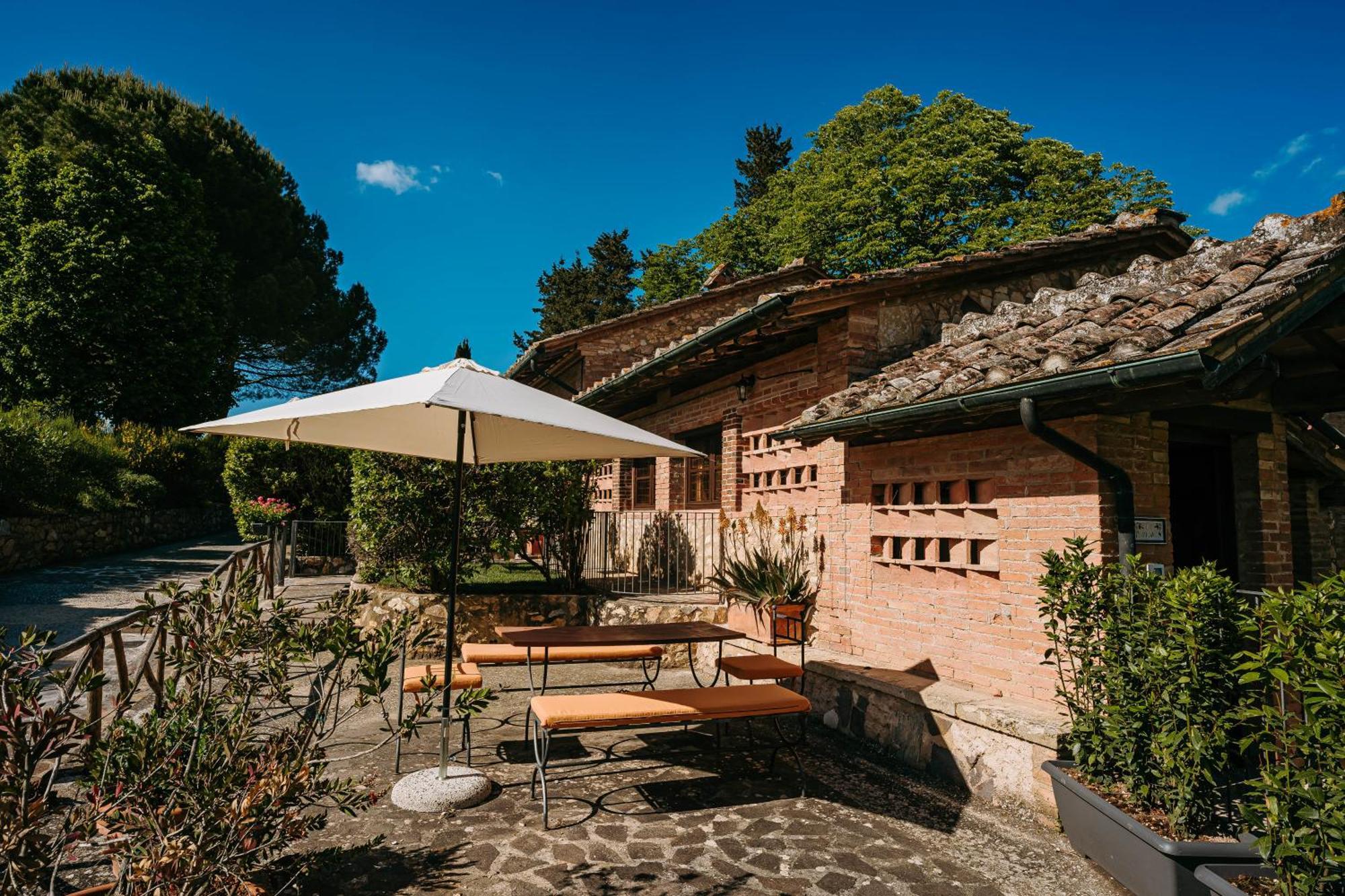 Borgo Il Poggiaccio Residenza D'Epoca Guest House Sovicille Luaran gambar
