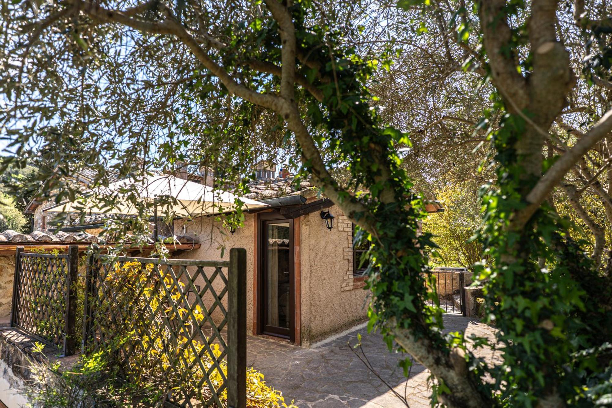 Borgo Il Poggiaccio Residenza D'Epoca Guest House Sovicille Luaran gambar