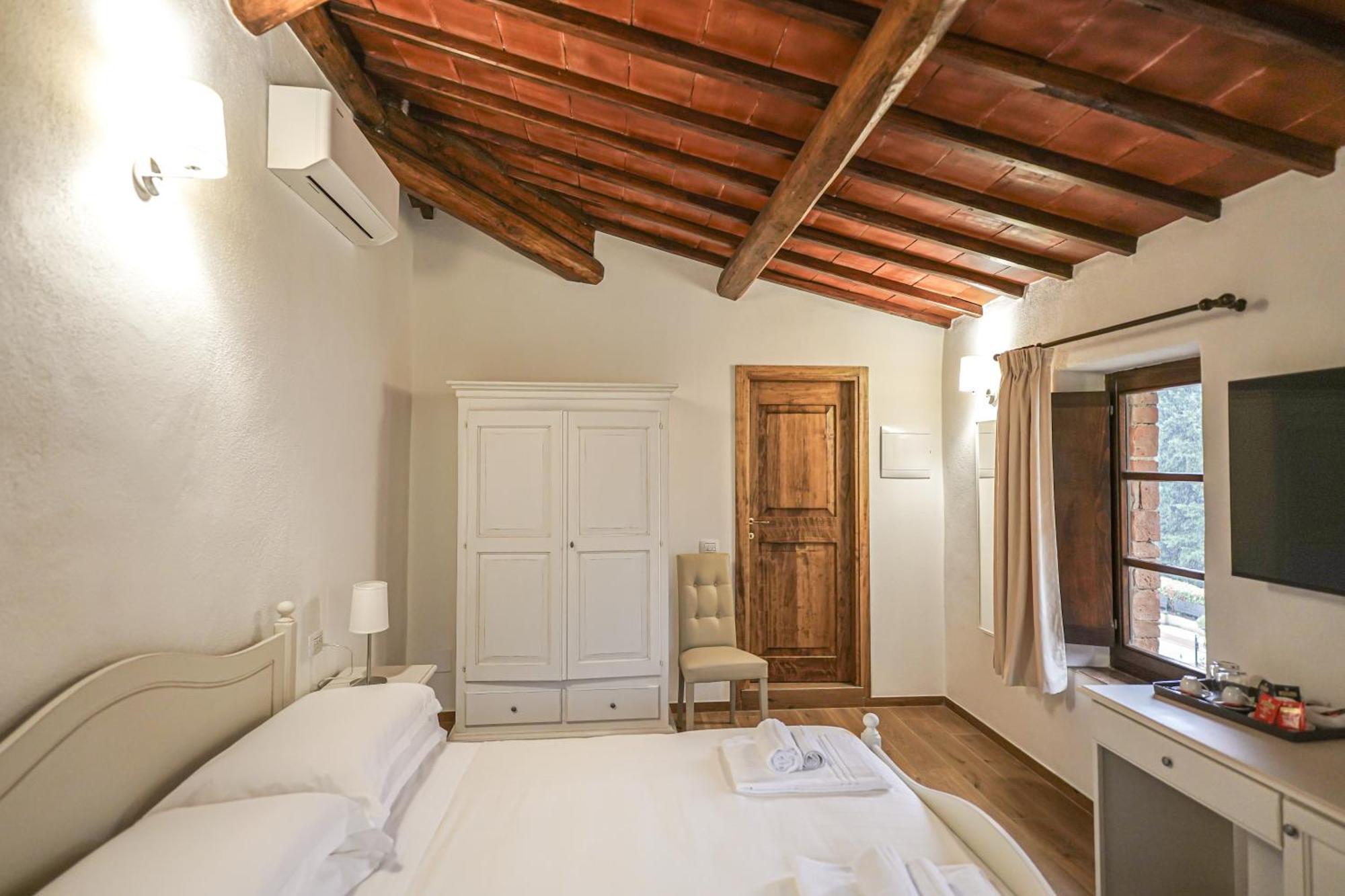Borgo Il Poggiaccio Residenza D'Epoca Guest House Sovicille Luaran gambar